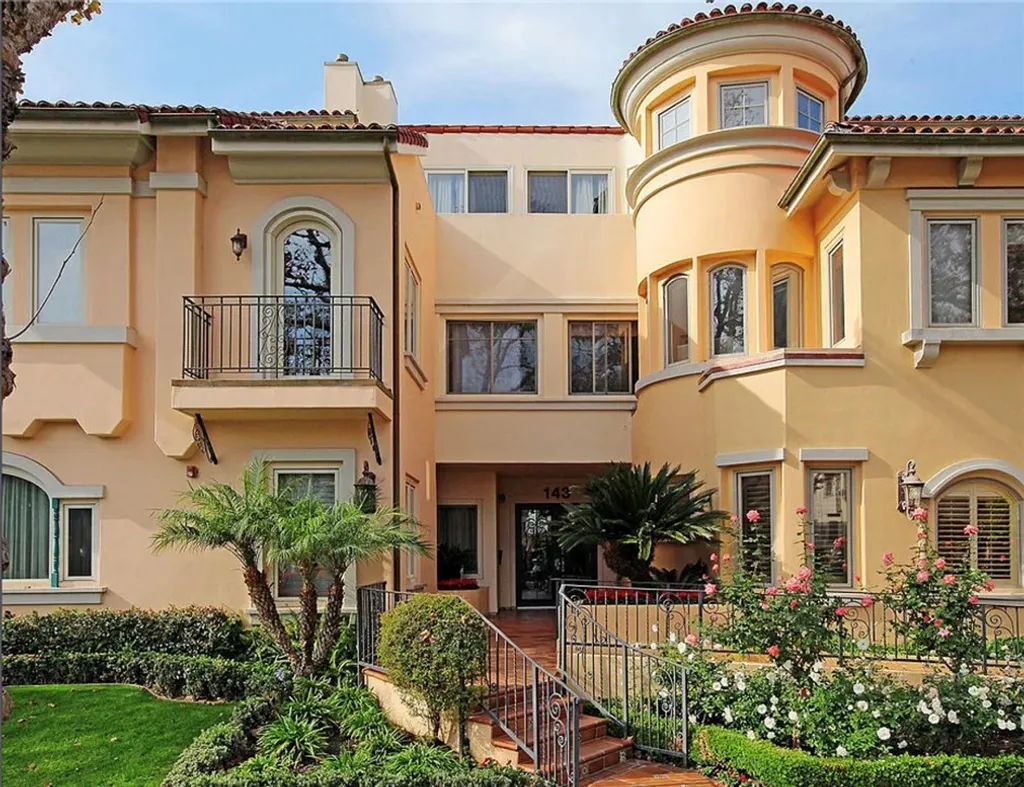 Additional image 13 of 143 N Arnaz Dr Unit 204, Beverly Hills, CA 90211