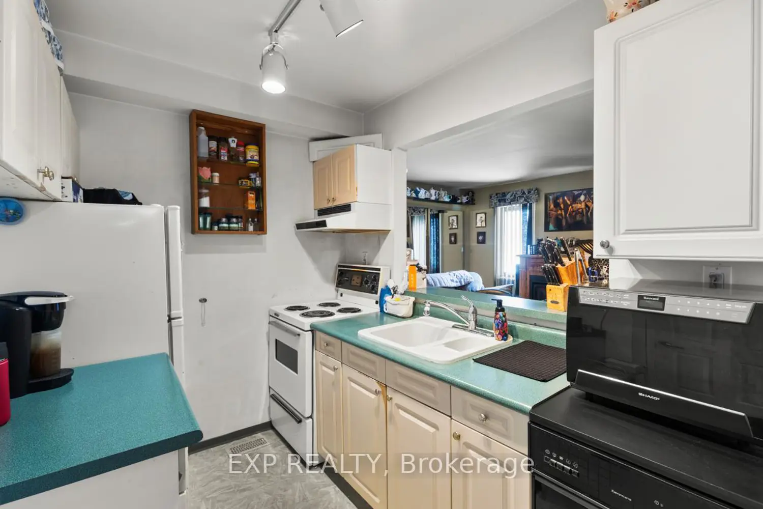 Additional image 10 of 5692 North Street