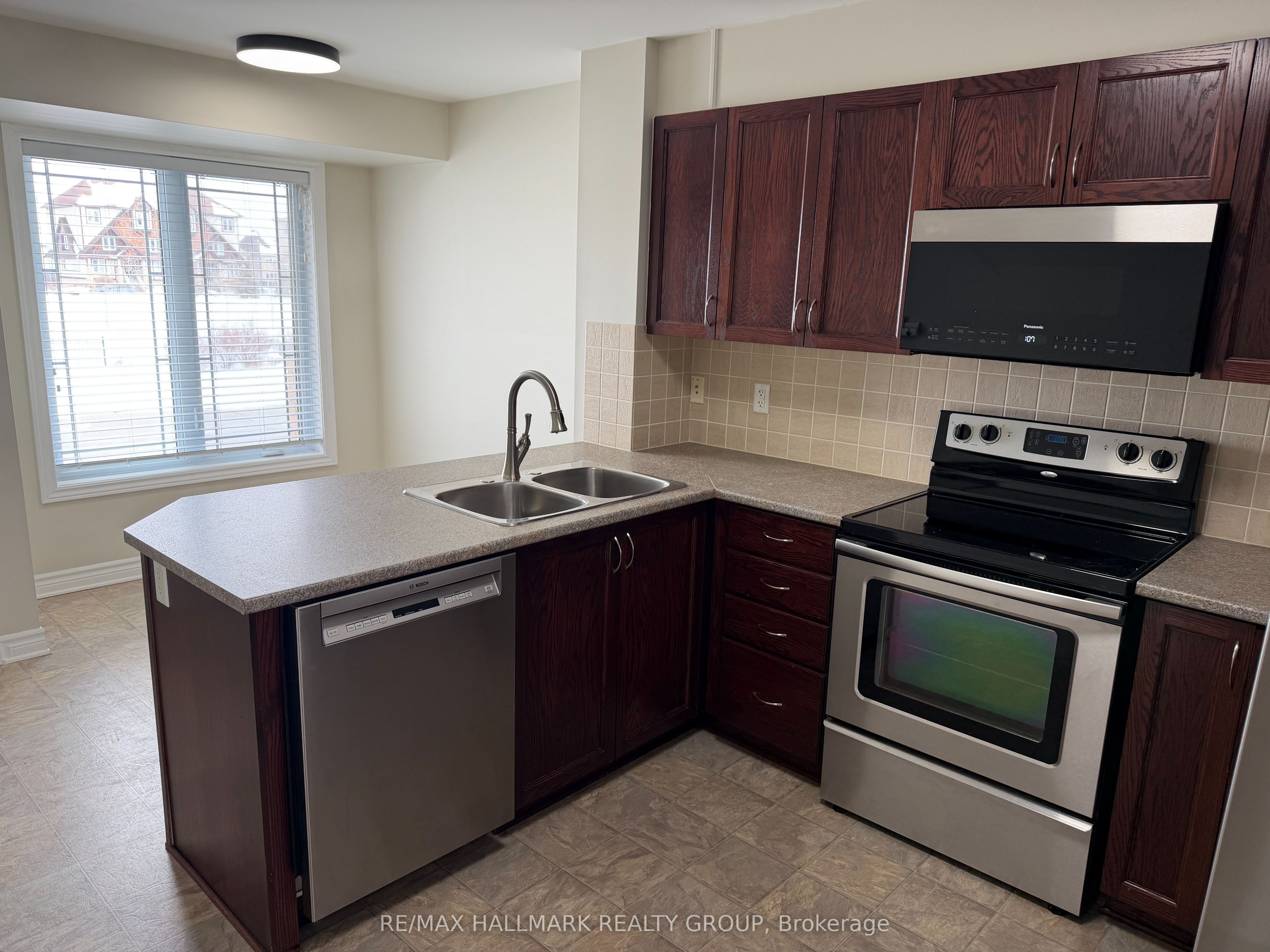 Additional image 4 of 35-755 Lakeridge Drive, Ottawa, ON, K4A 0N5