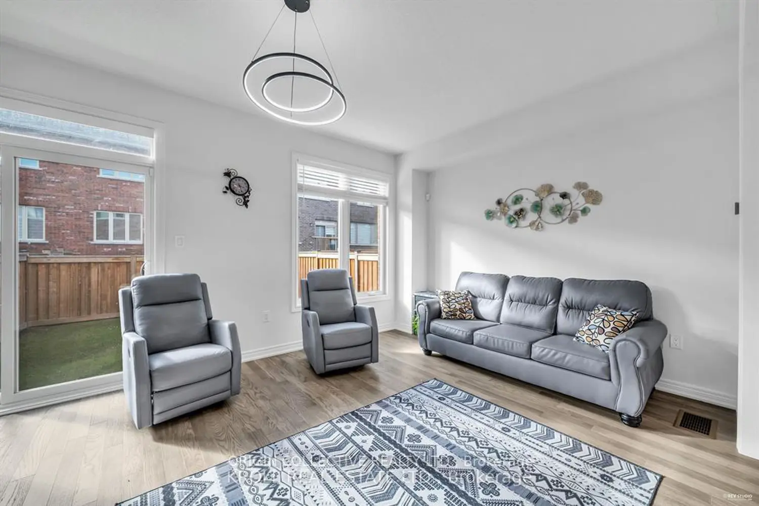 26 Frederick Taylor Way photo 5