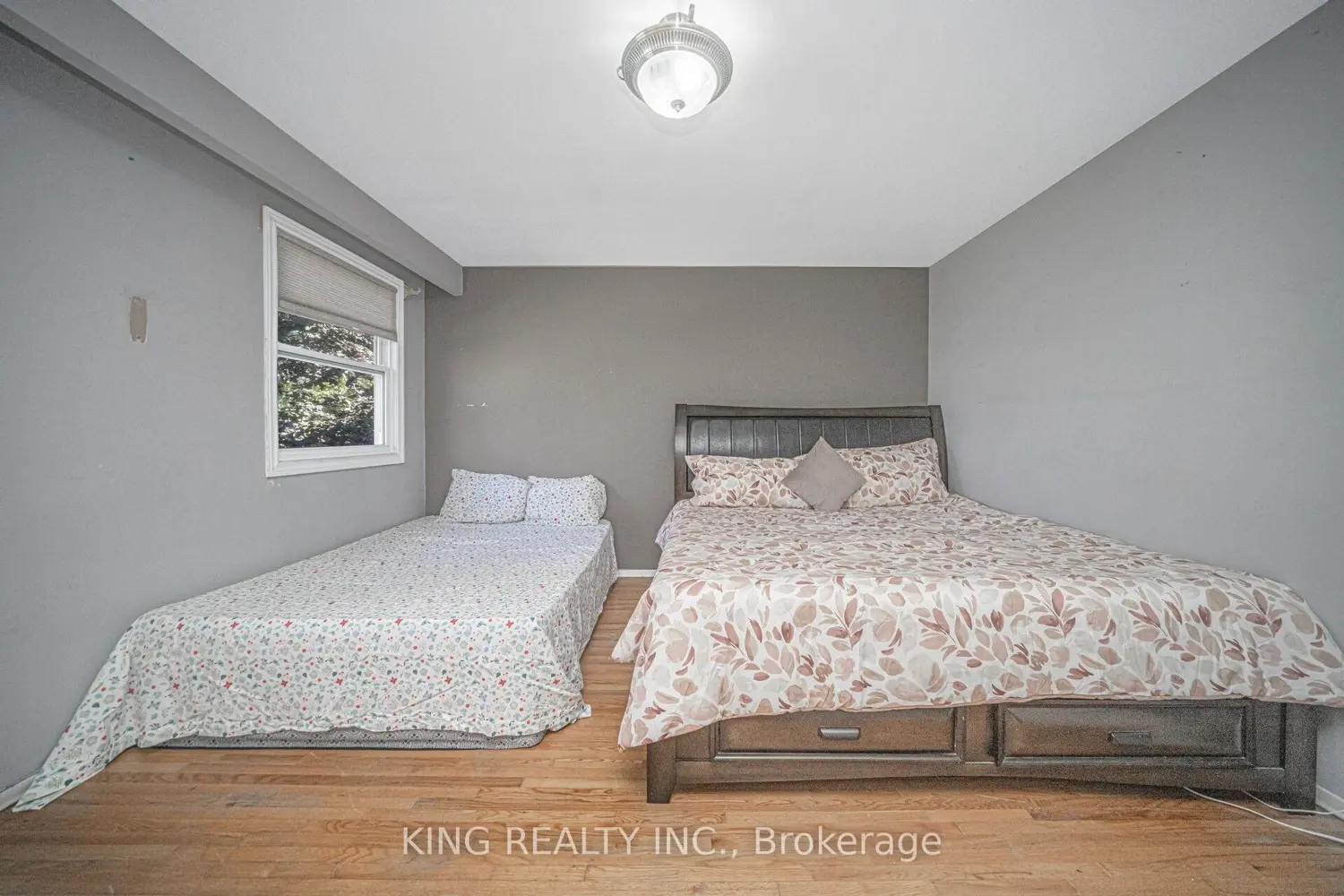 Additional image 12 of 5326 Ninth Line