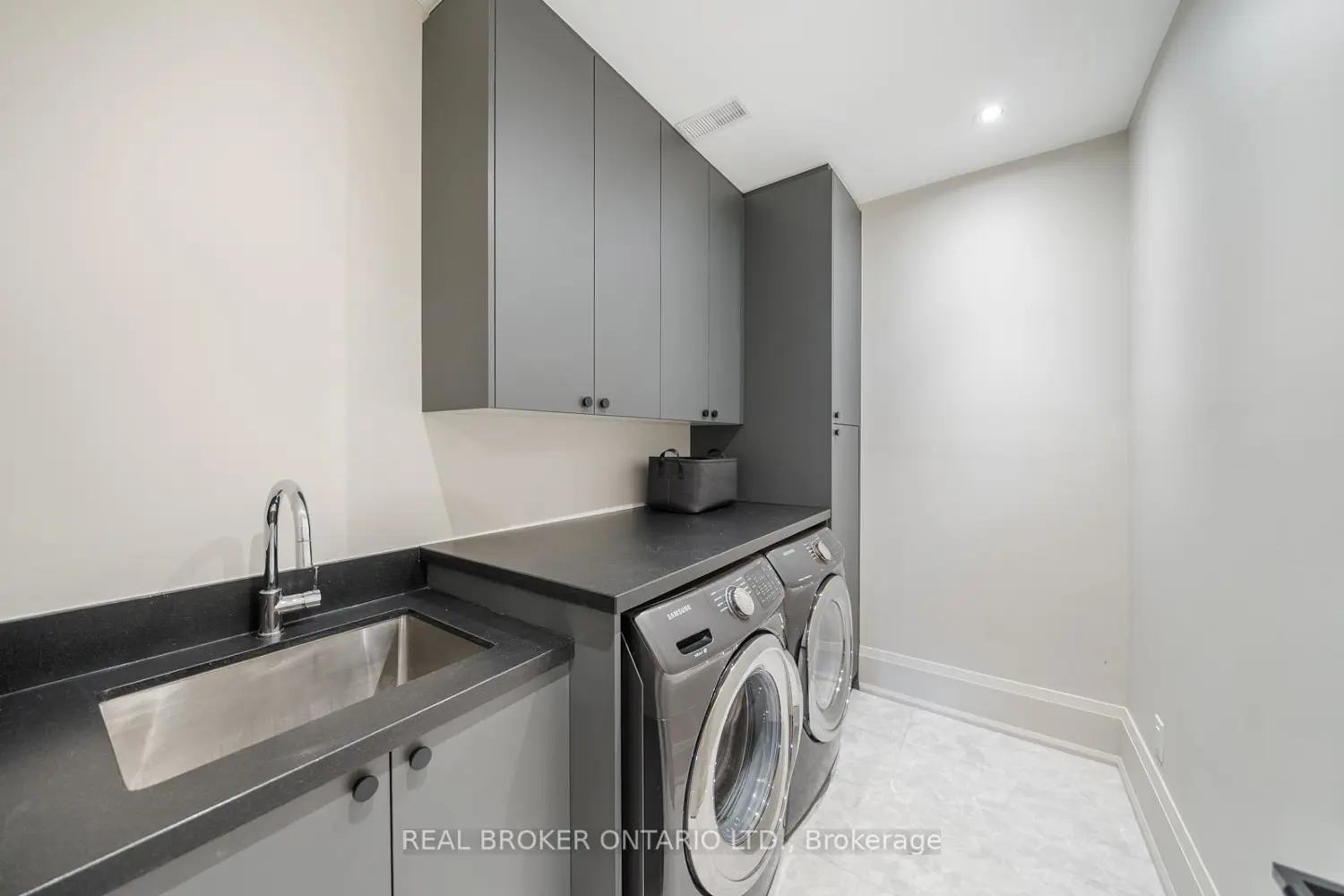 Additional image 9 of 172&174 Victoria Street