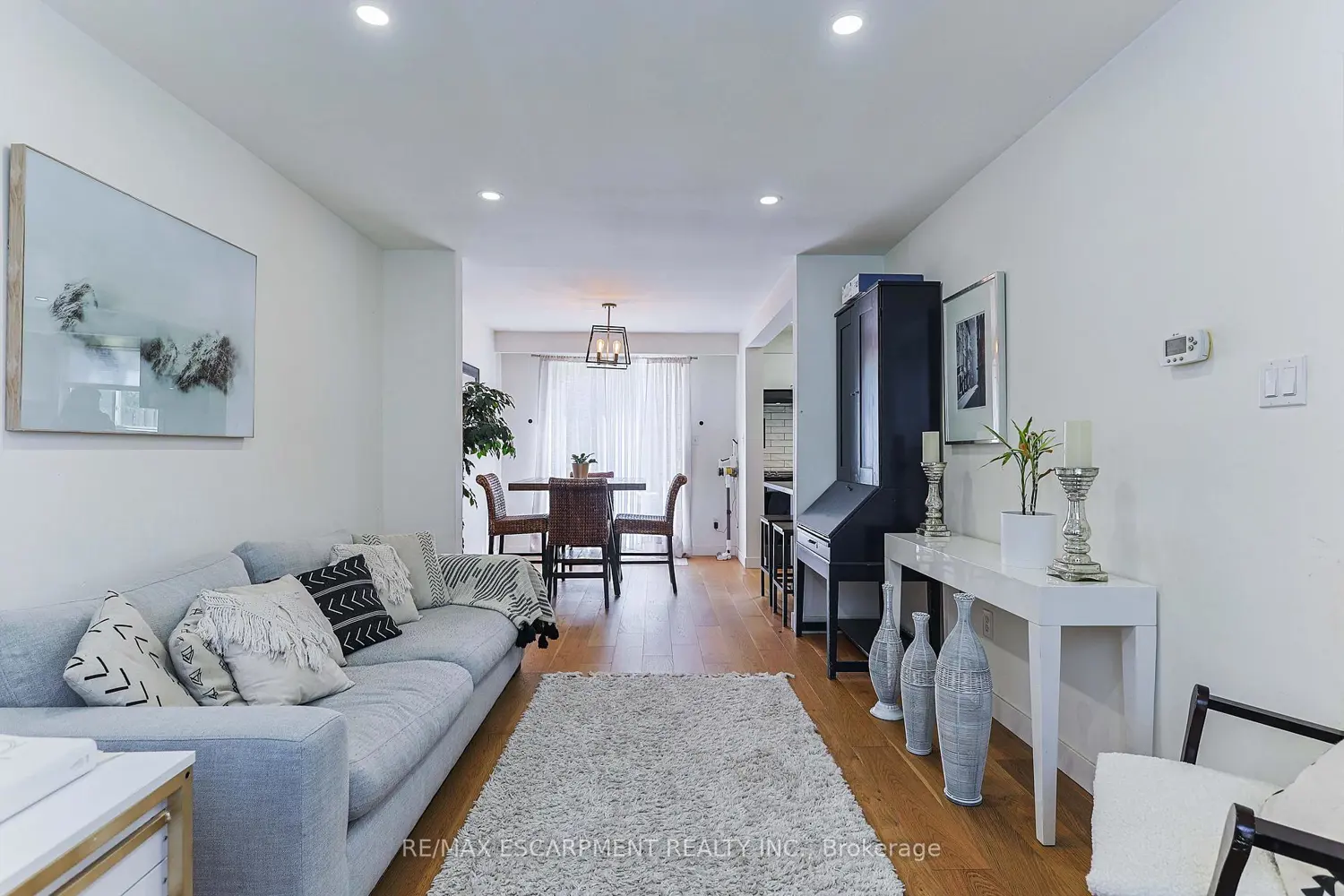 Additional image 6 of 5475 Lakeshore Road 54