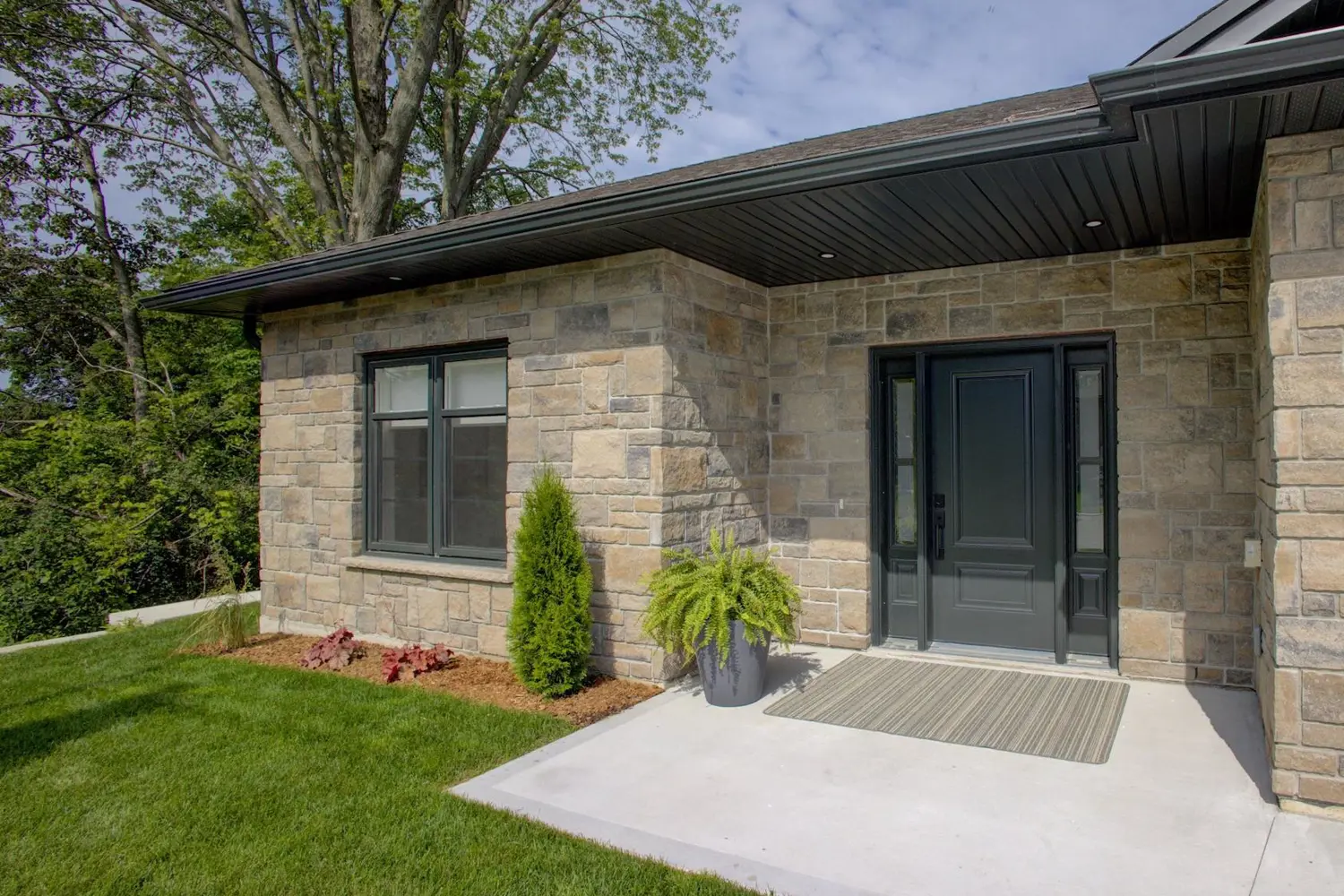 Additional image 2 of 1182 Queen Street 26