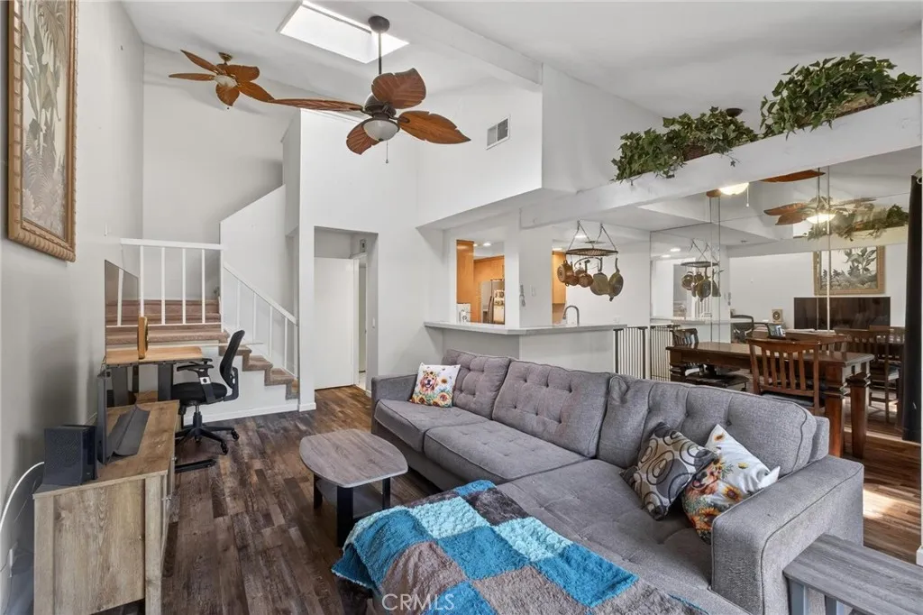 Additional image 38 of 722 W 223rd St Unit 2, Torrance, CA 90502