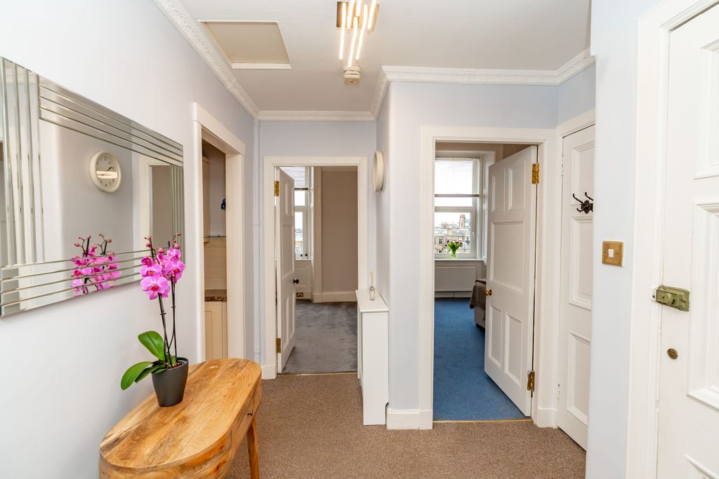 Additional image 14 of 3 bed flat for sale125/1F Mayfield Road, Newington, Edinburgh EH9
