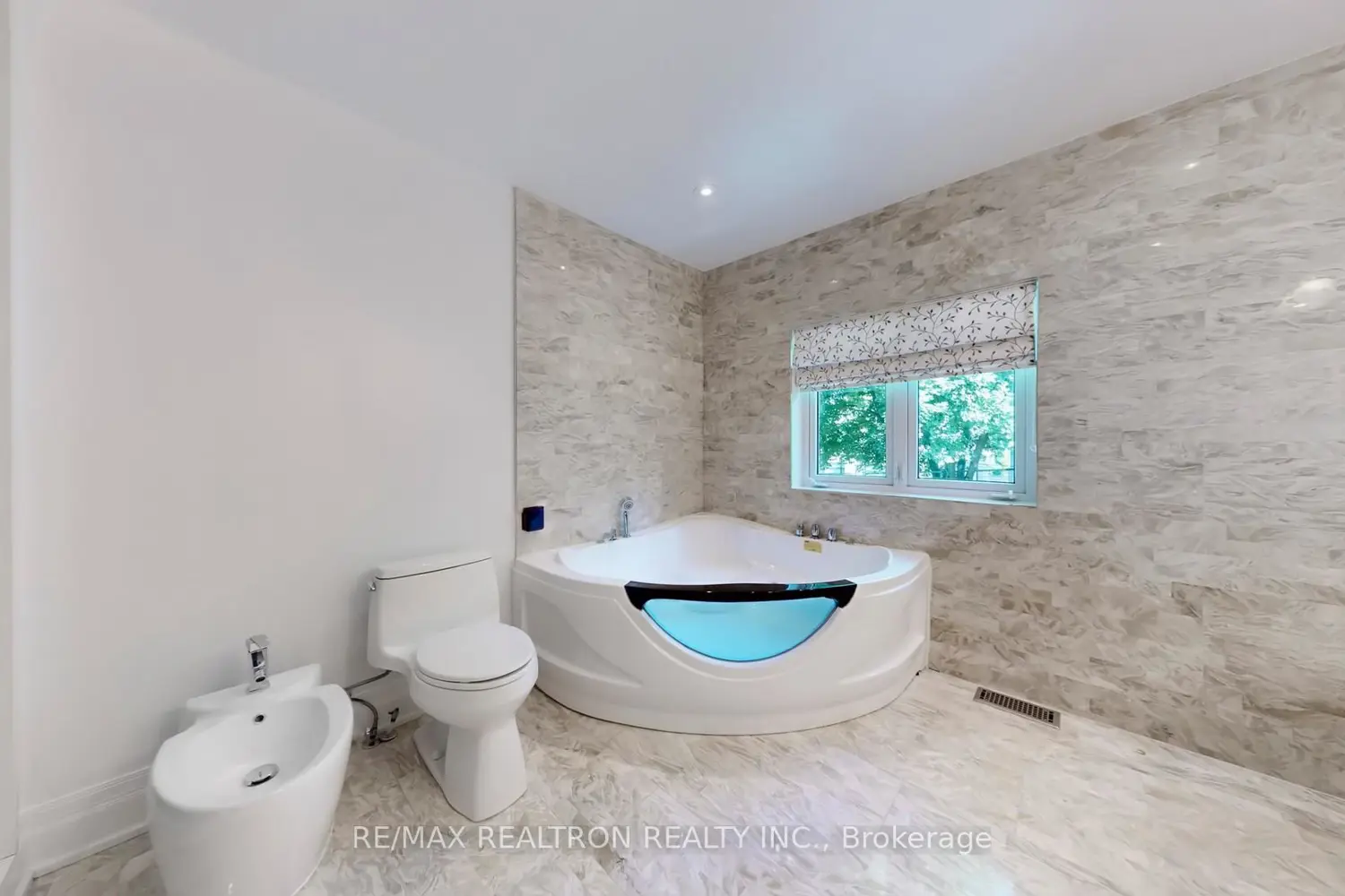 Additional image 10 of 58 Highland Park Boulevard