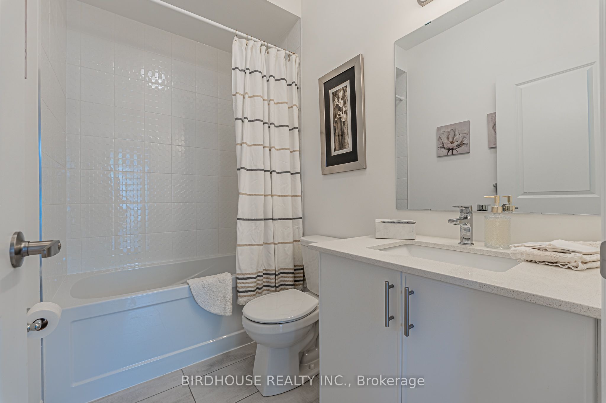 Additional image 5 of 7-17 Lakewood Crescent, Kawartha Lakes, ON, K0M 1A0