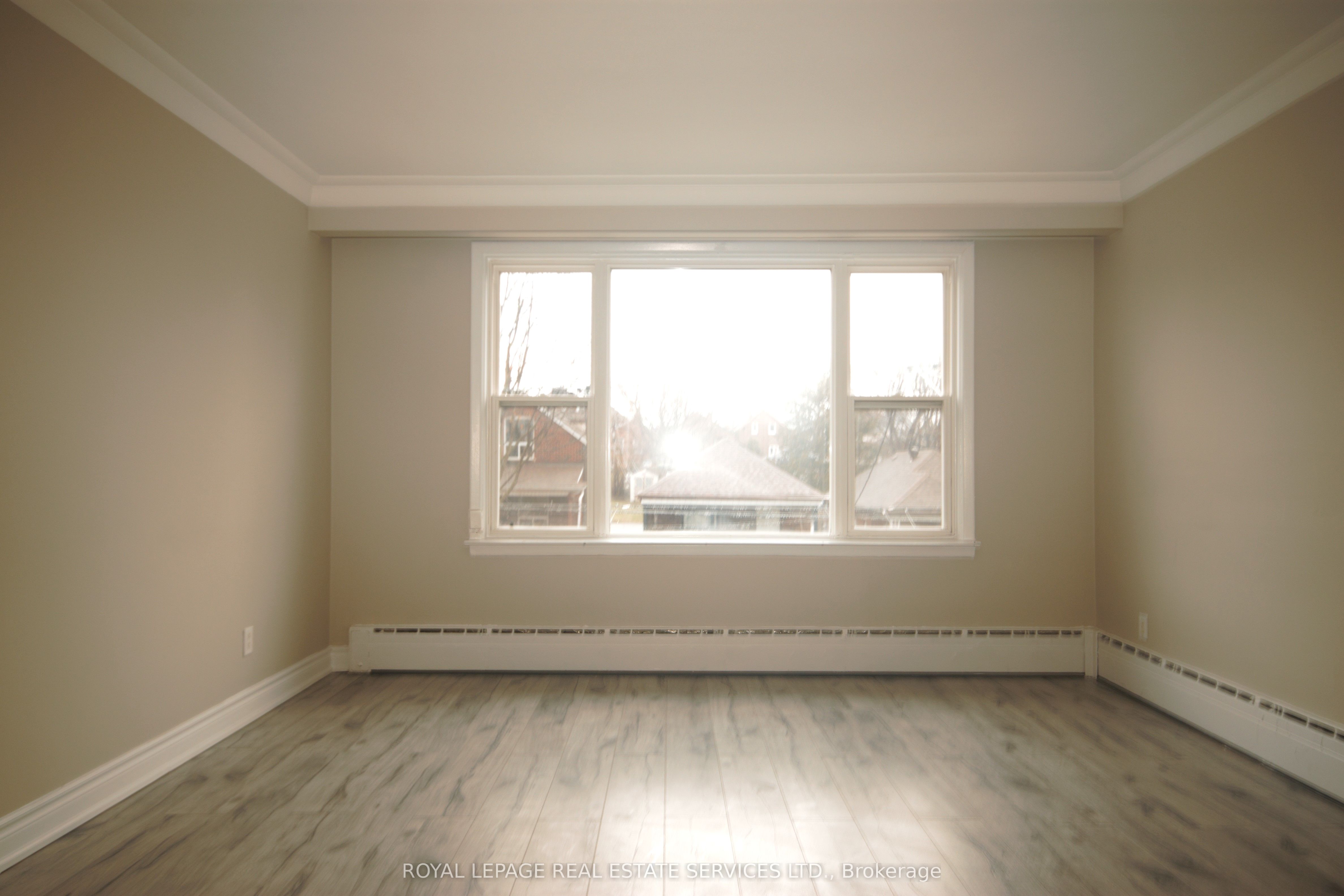 Additional image 4 of 2-62 Branstone #2 Road, Toronto, ON, M6Z 4E4