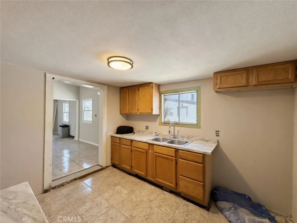 Additional image 5 of 328 N Helena St, Ridgecrest, CA 93555