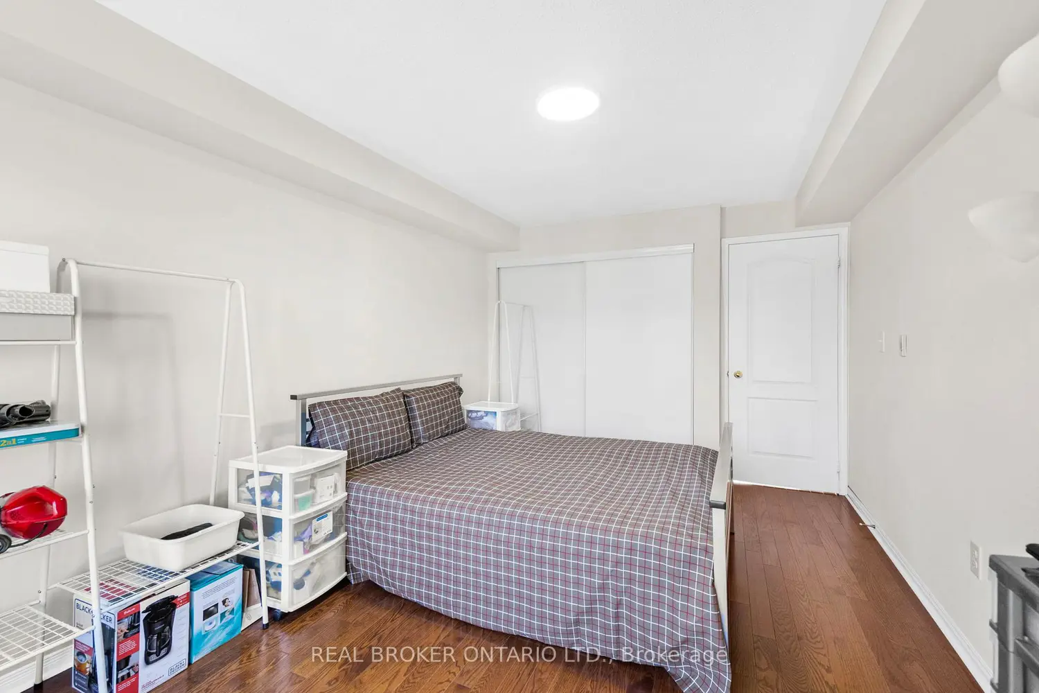 Additional image 14 of 649E Warden Avenue 27