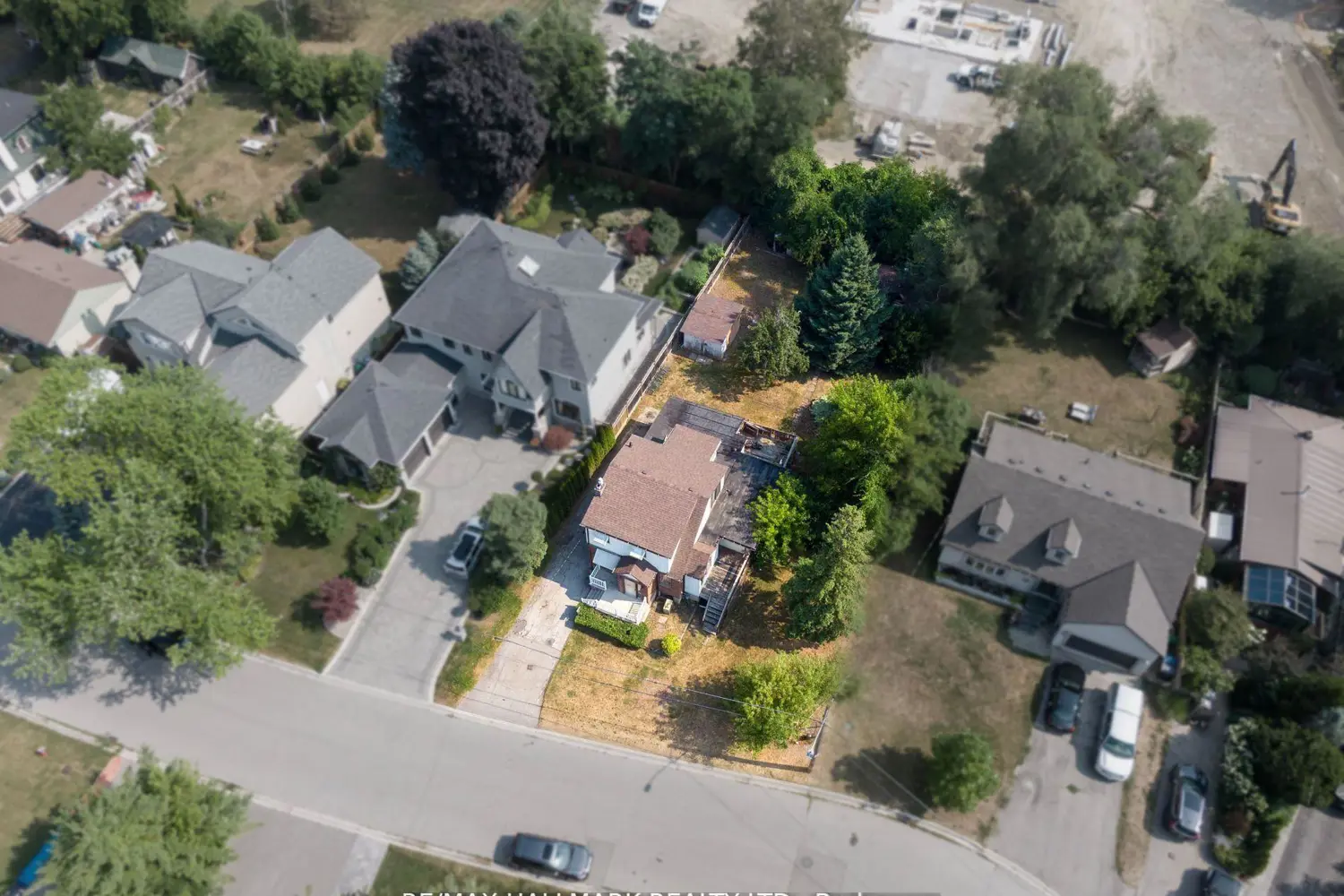 Additional image 3 of 724-728 Montbeck Crescent