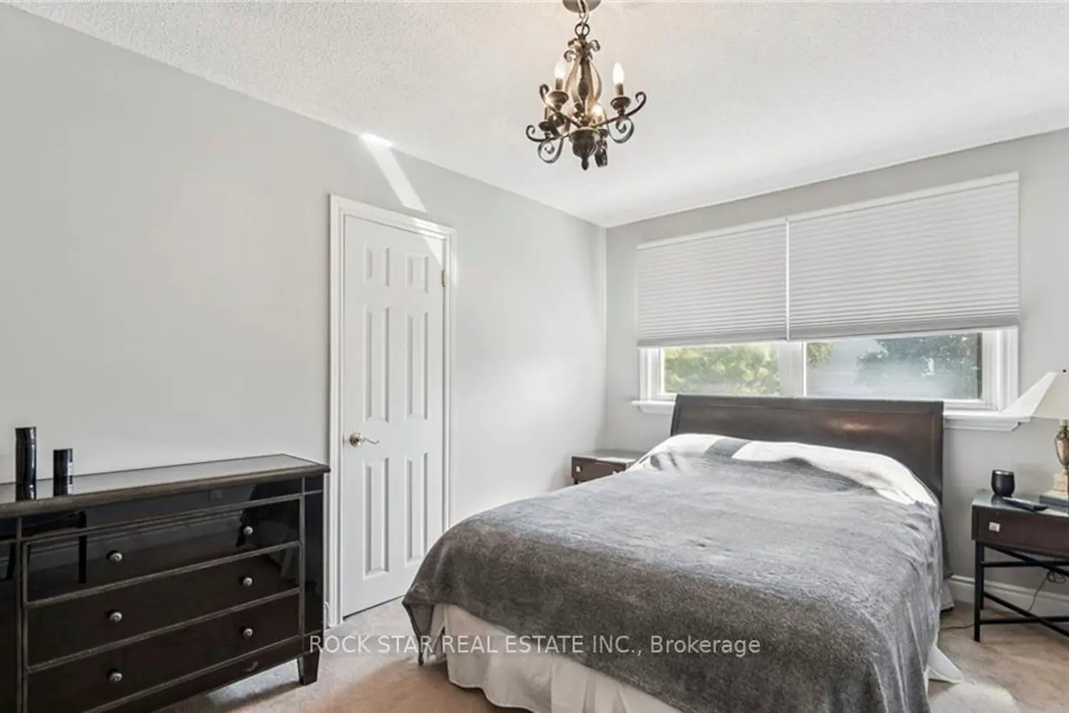 Additional image 8 of 34 Cliff Avenue