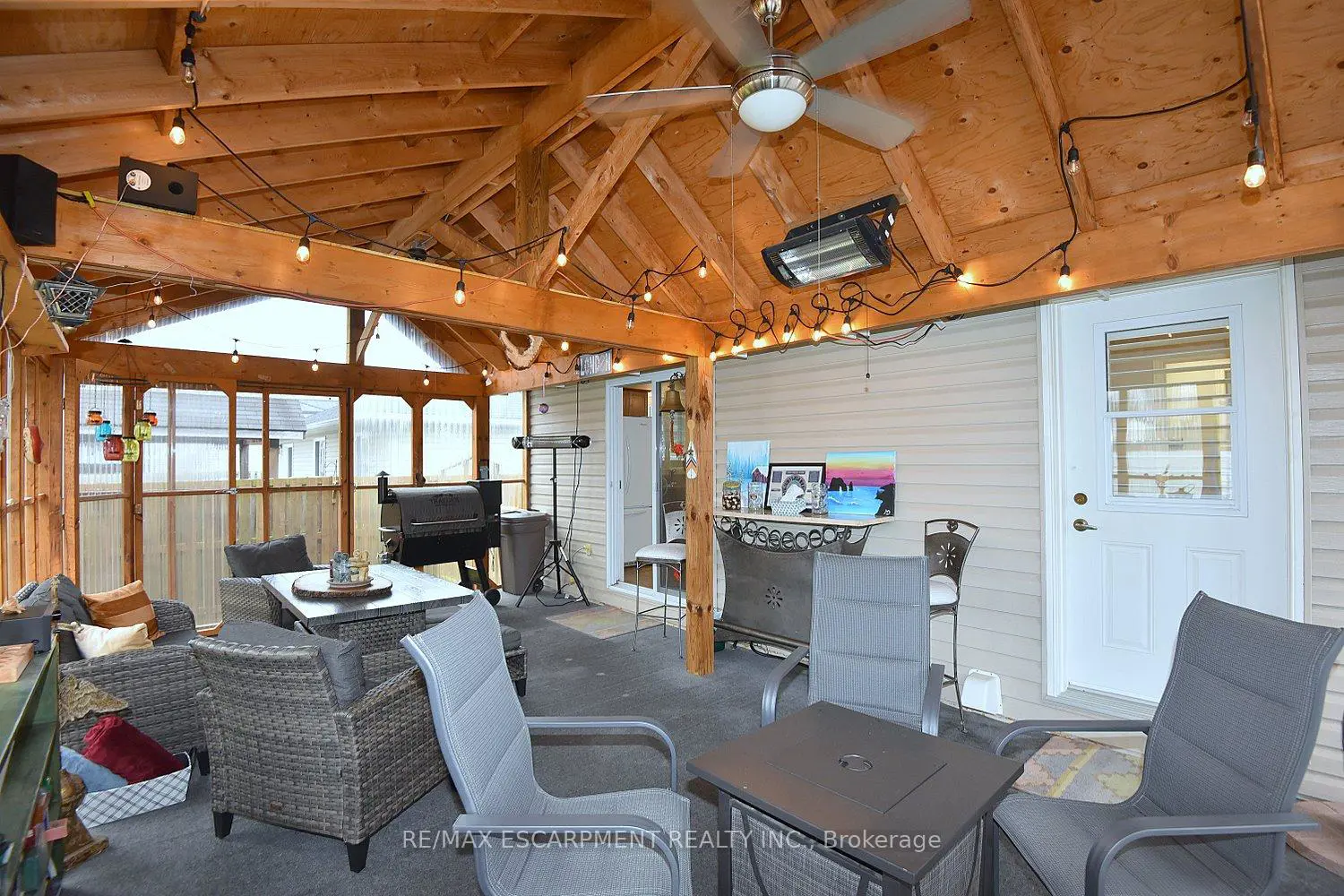 Additional image 12 of 34 Davis Street