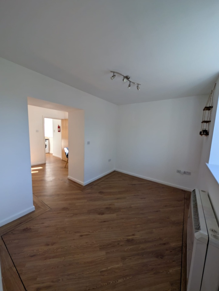 Additional image 3 of 2 Bed Flat, Buslingthorpe Lane, LS7, N1 7GU