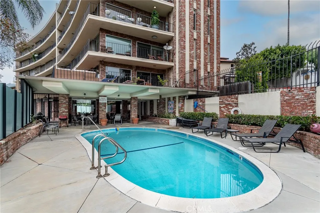 Additional image 28 of 2260 N Cahuenga Boulevard Unit 106, Los Angeles, CA 90068