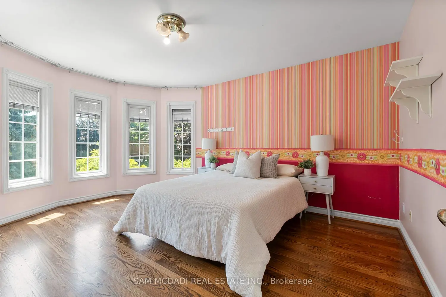 Additional image 12 of 2339 Glengarry Road