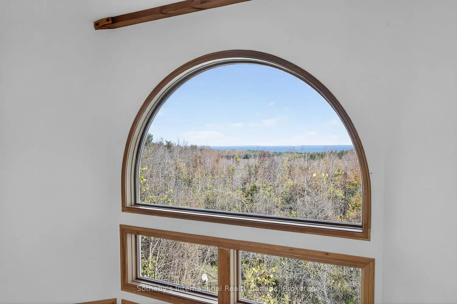 Additional image 9 of 589374 19 Grey Road