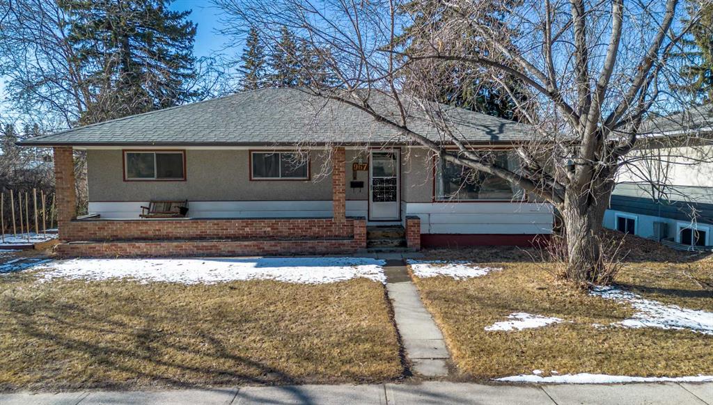 967 Northmount Drive NW, Calgary, AB, T2L 0B1