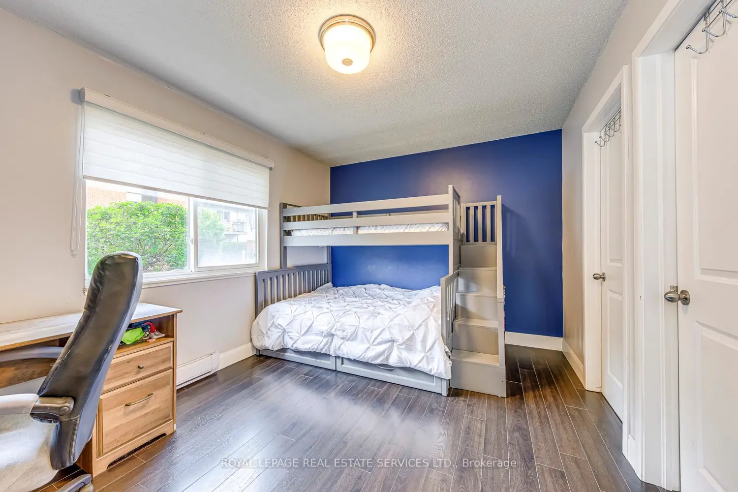 Additional image 13 of 1450 Glen Abbey Gate 911