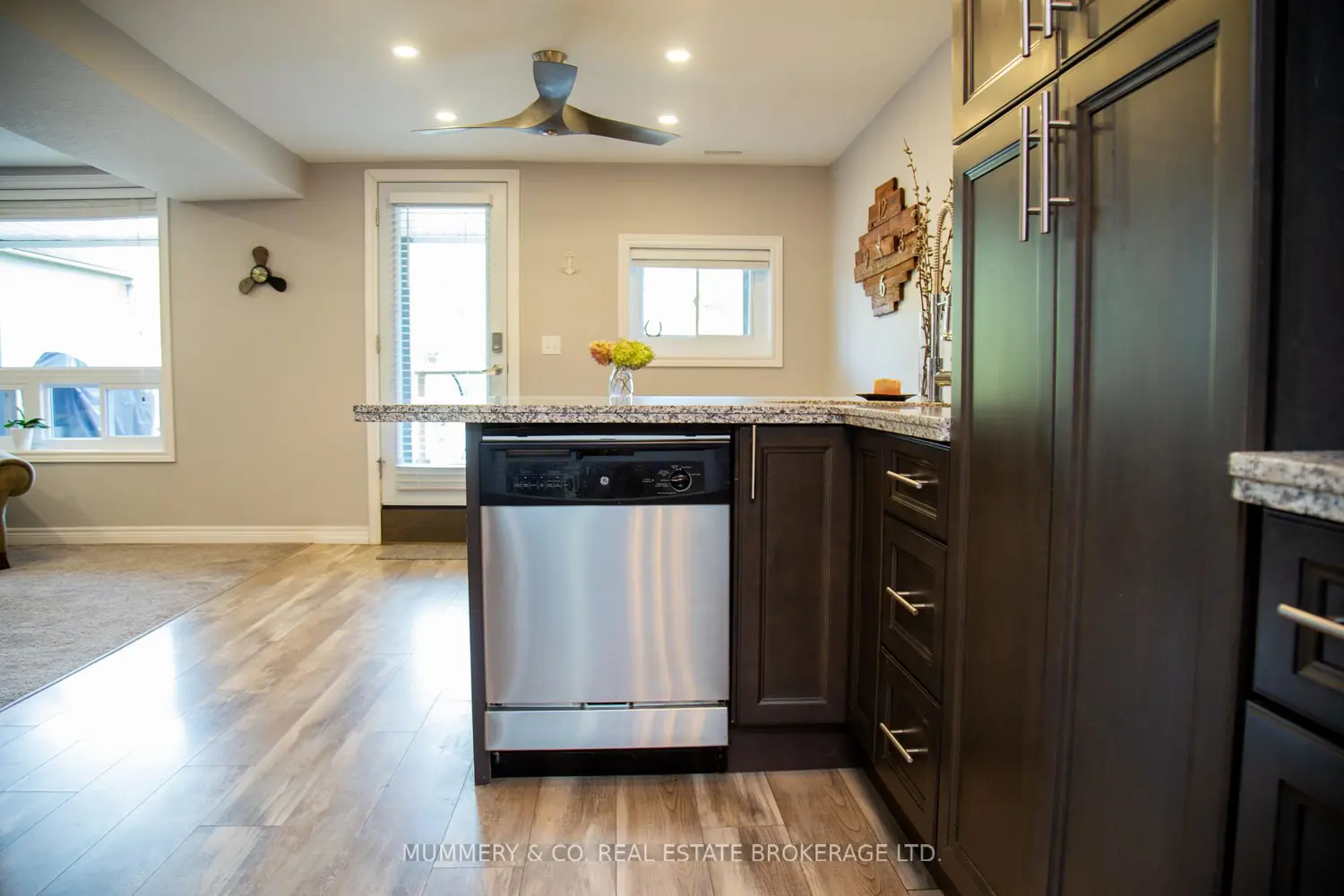 Additional image 10 of 52 Grand Street