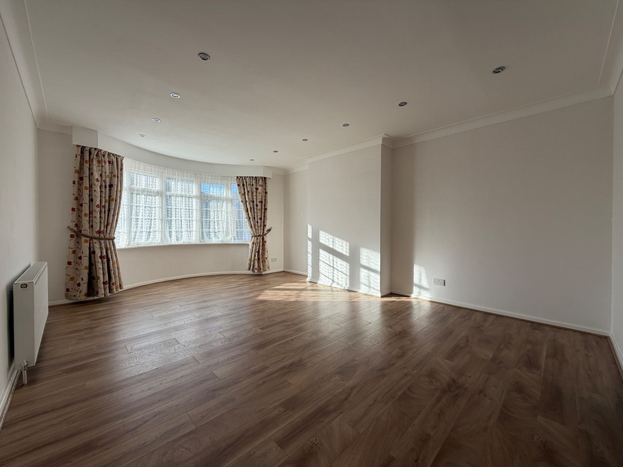 Additional image 2 of 3 Bed Semi-Detached House, Primley Park Garth, LS17, N1 7GU