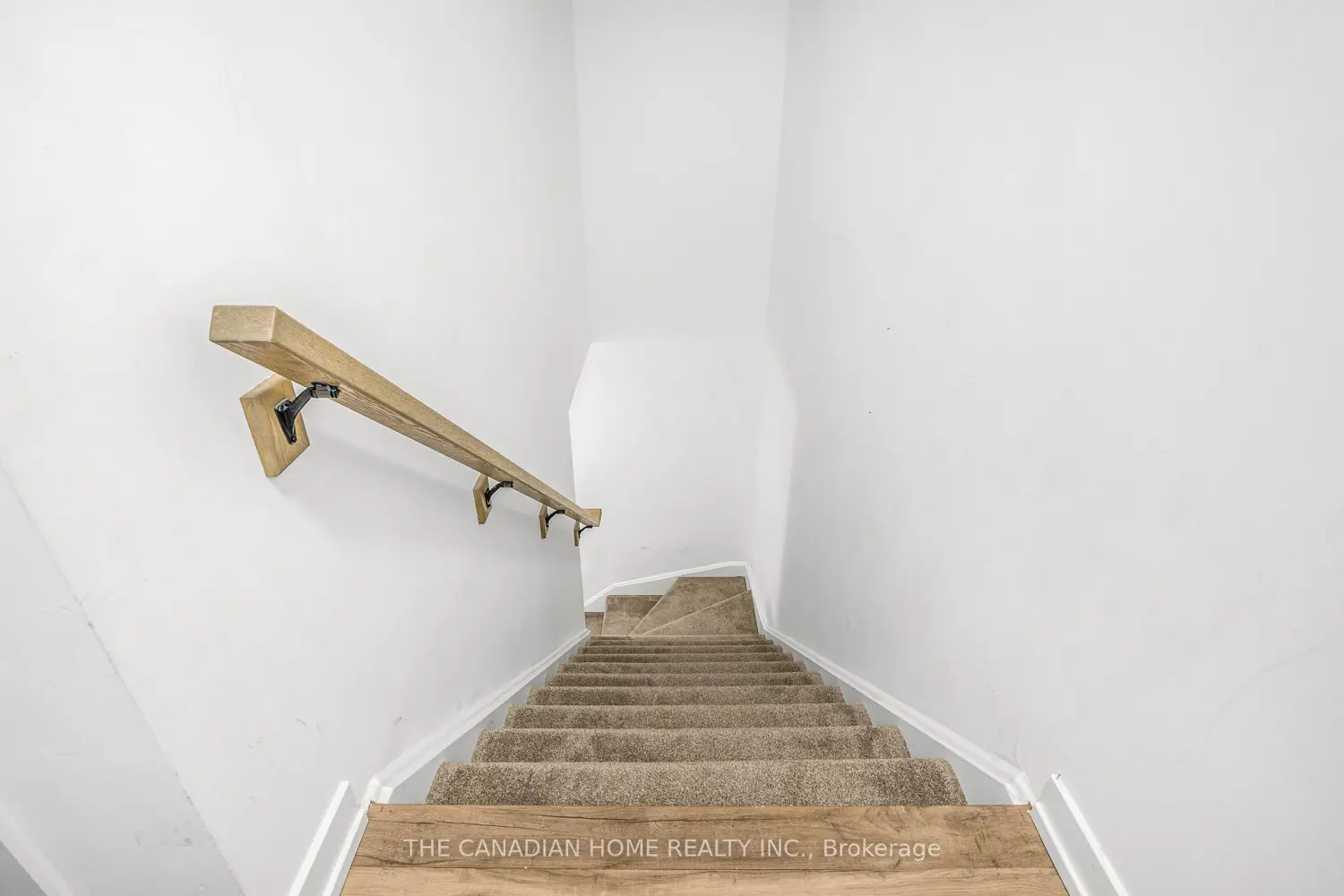 Additional image 17 of 4263 Fourth Avenue Unit 332