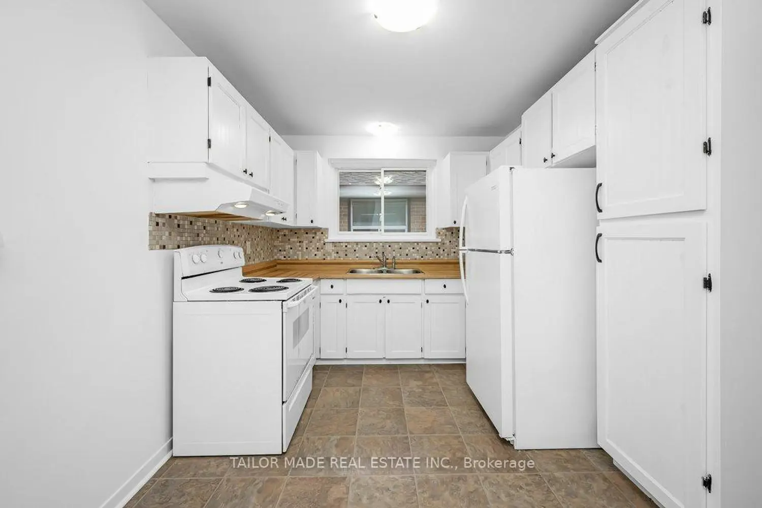 Additional image 6 of 37 Vanderbrent Crescent