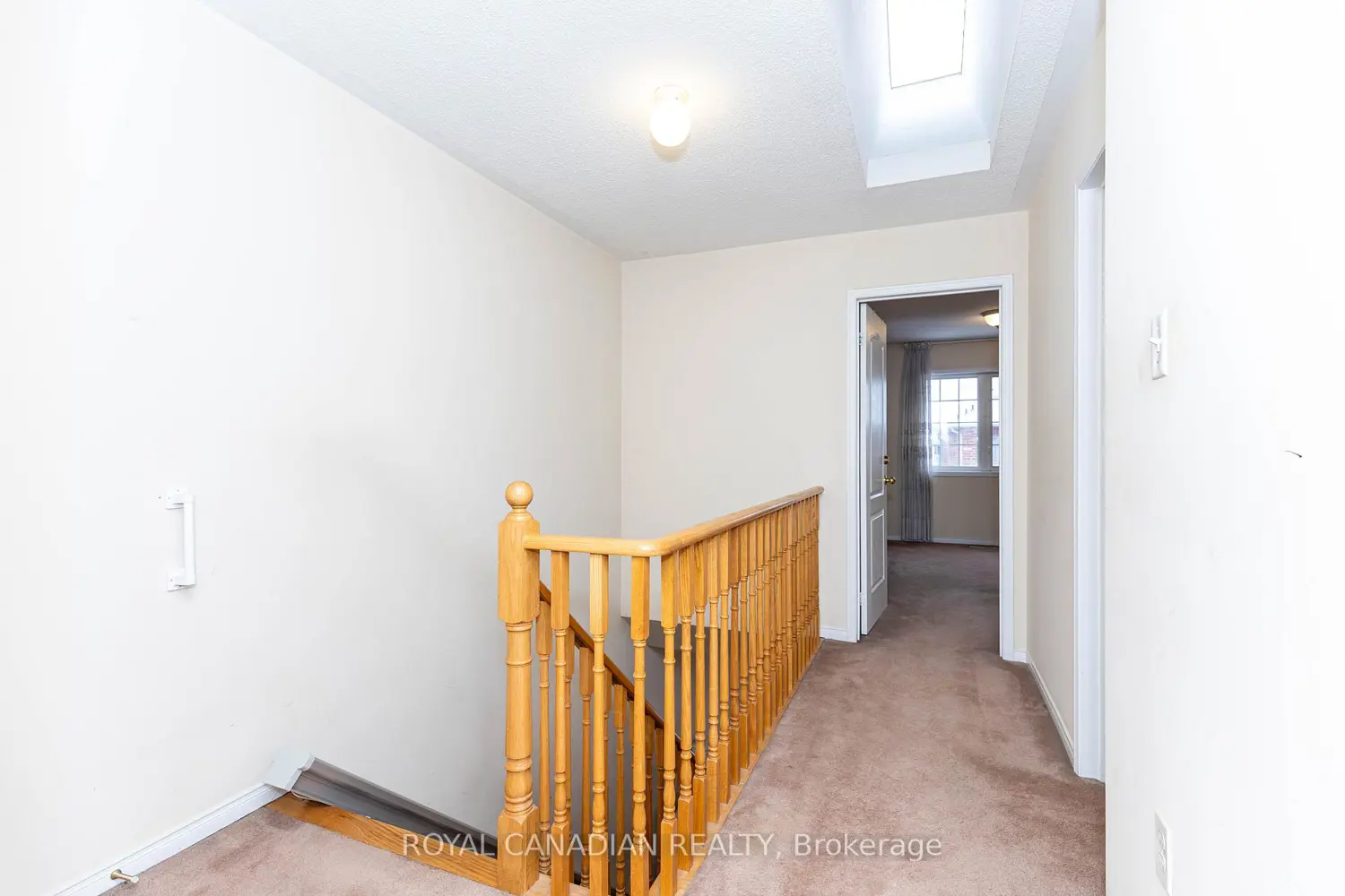 Additional image 8 of 101 Crystalview Crescent