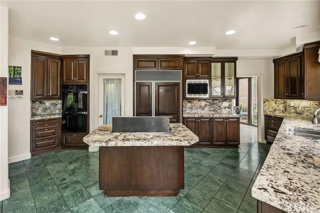 Additional image 84 of 8109 E Bailey Way, Anaheim Hills, CA 92808