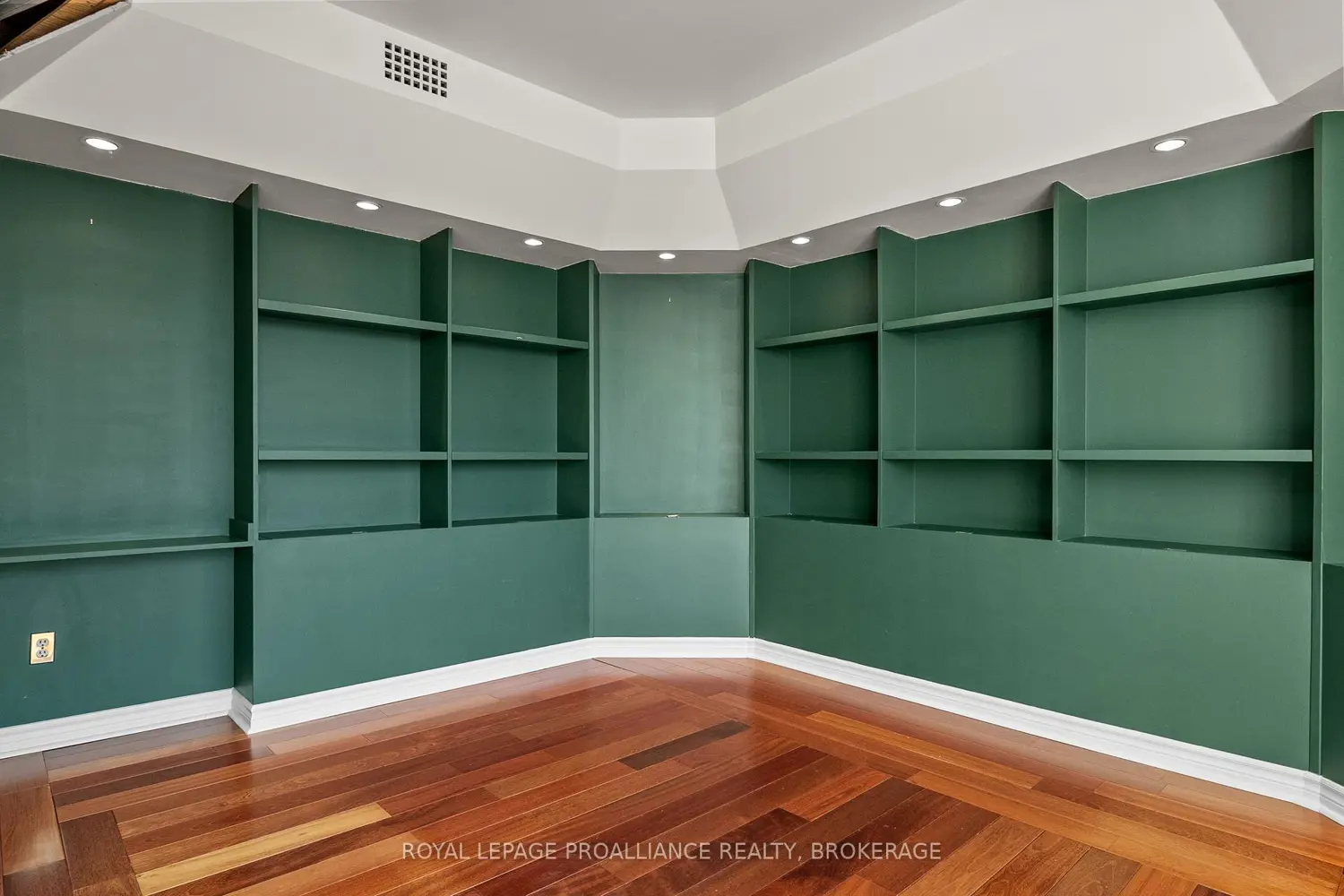 Additional image 9 of 185 Ontario Street 1602