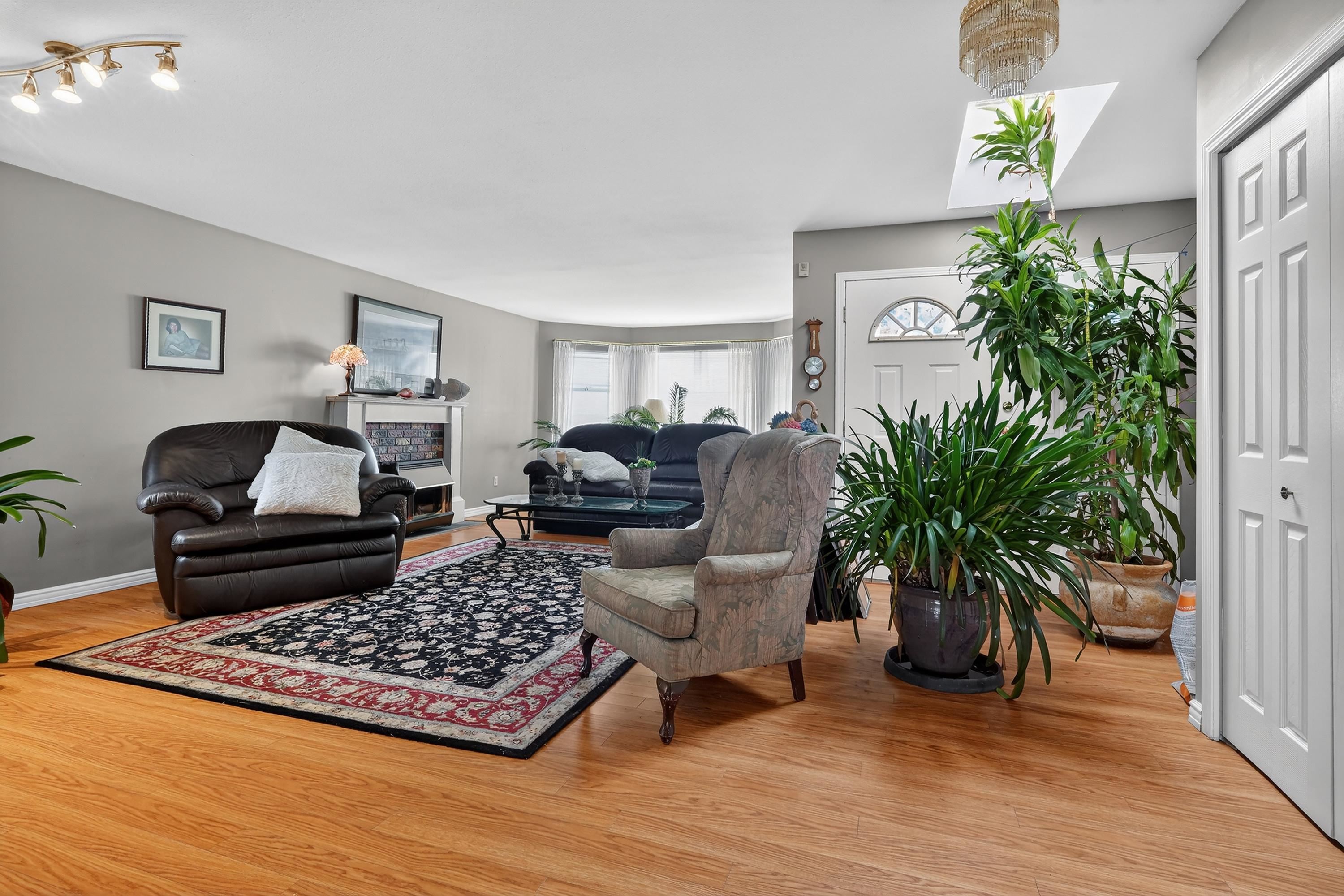 Additional image 4 of 18167 16 Avenue, Surrey, BC, V3S 9V2