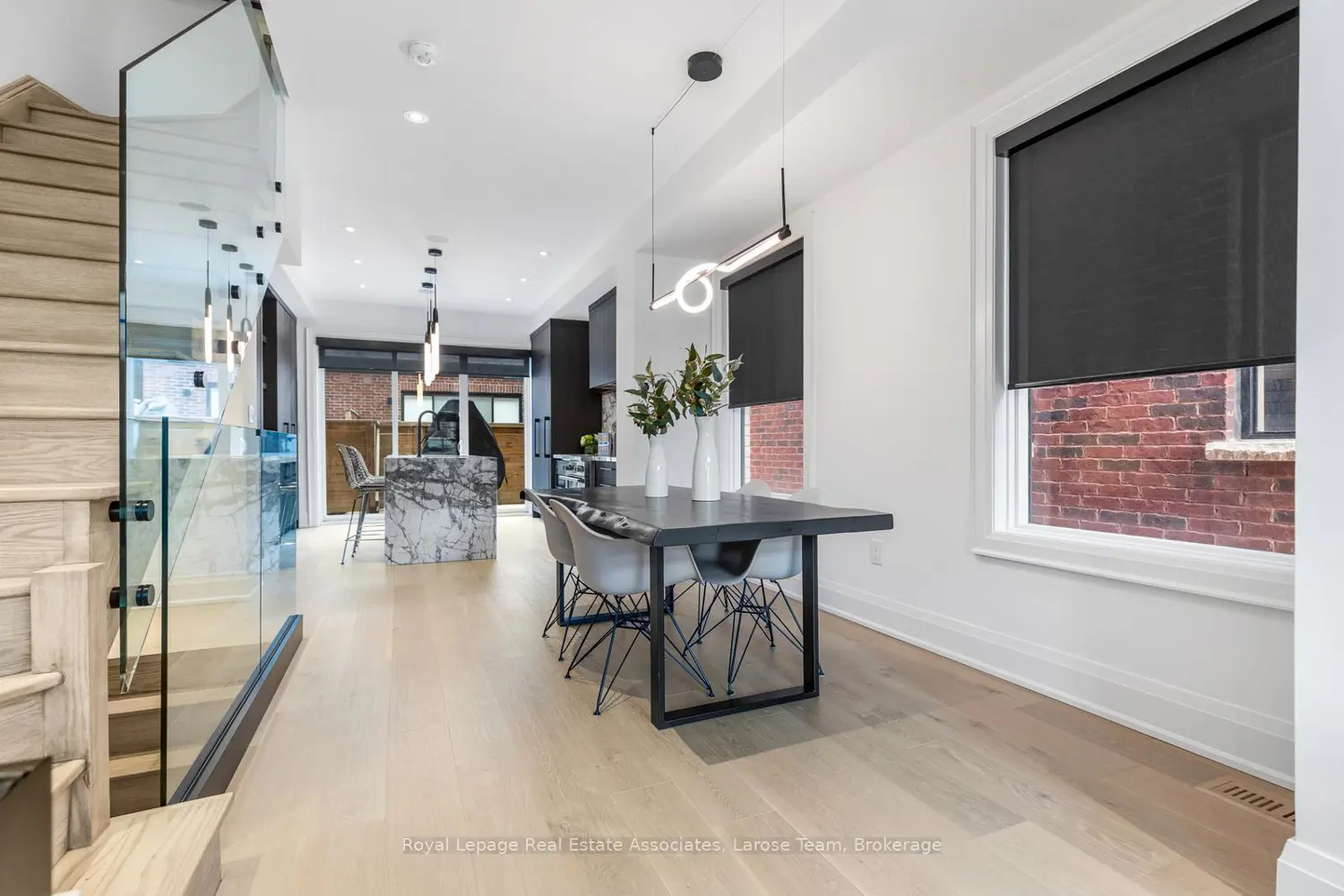 Additional image 4 of 10 Lunar Crescent 24