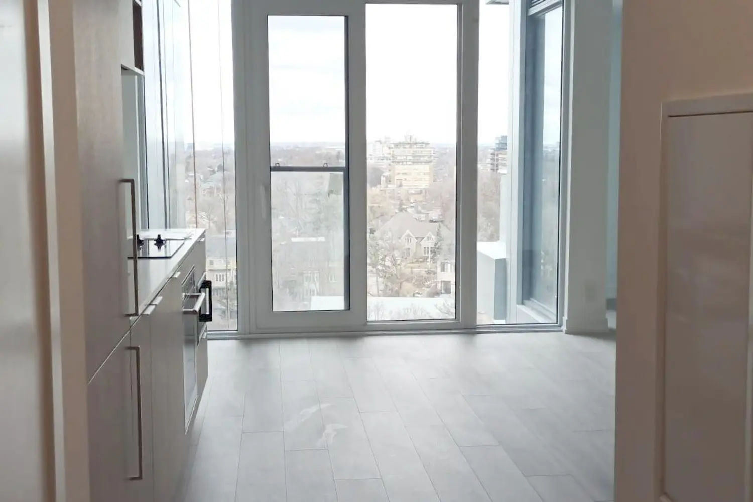 2020 Bathurst Street 1611