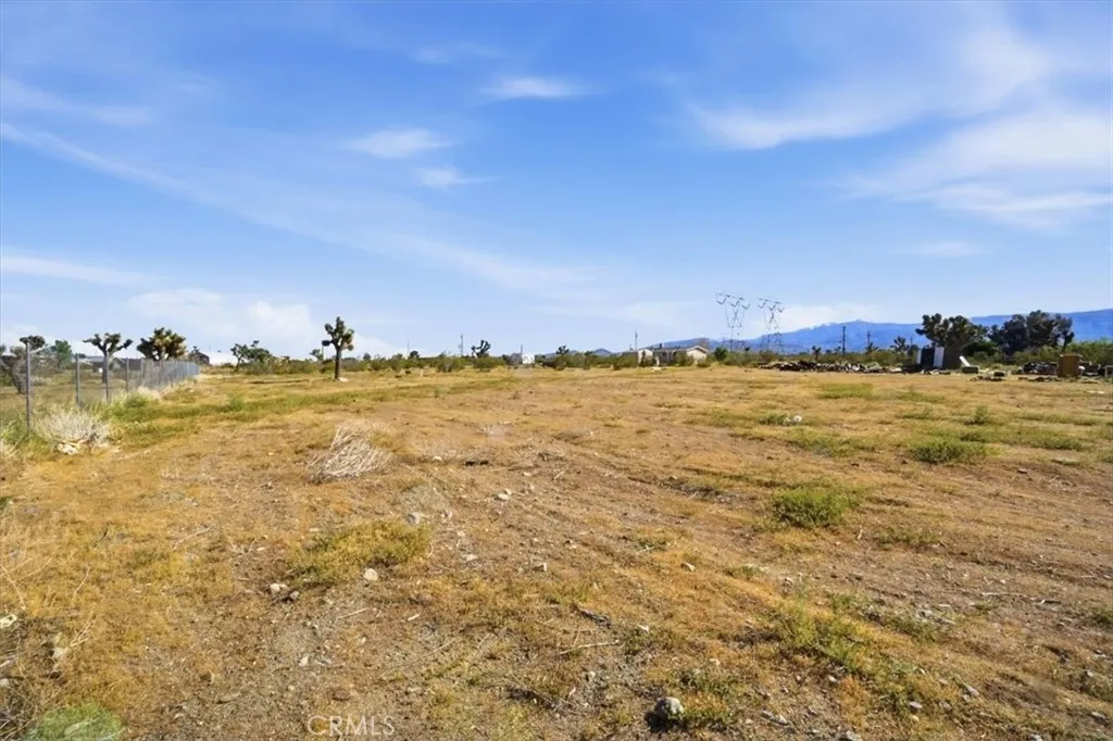 Additional image 67 of 12601 Nandina Rd, Phelan, CA 92371