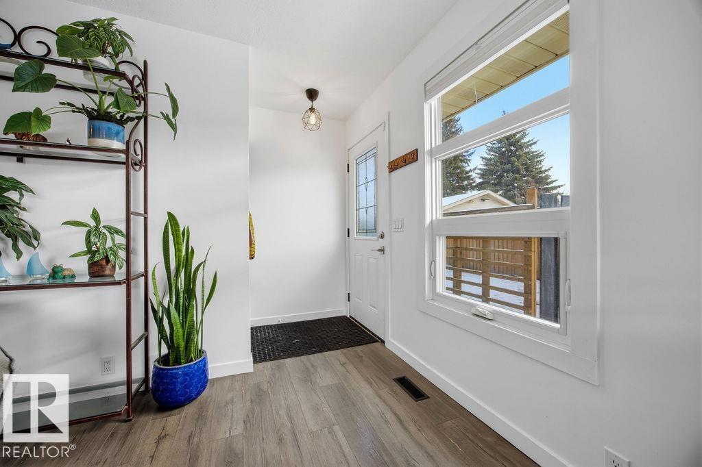 Additional image 6 of 8816 25a Avenue NW, Edmonton, AB, T6K2W7
