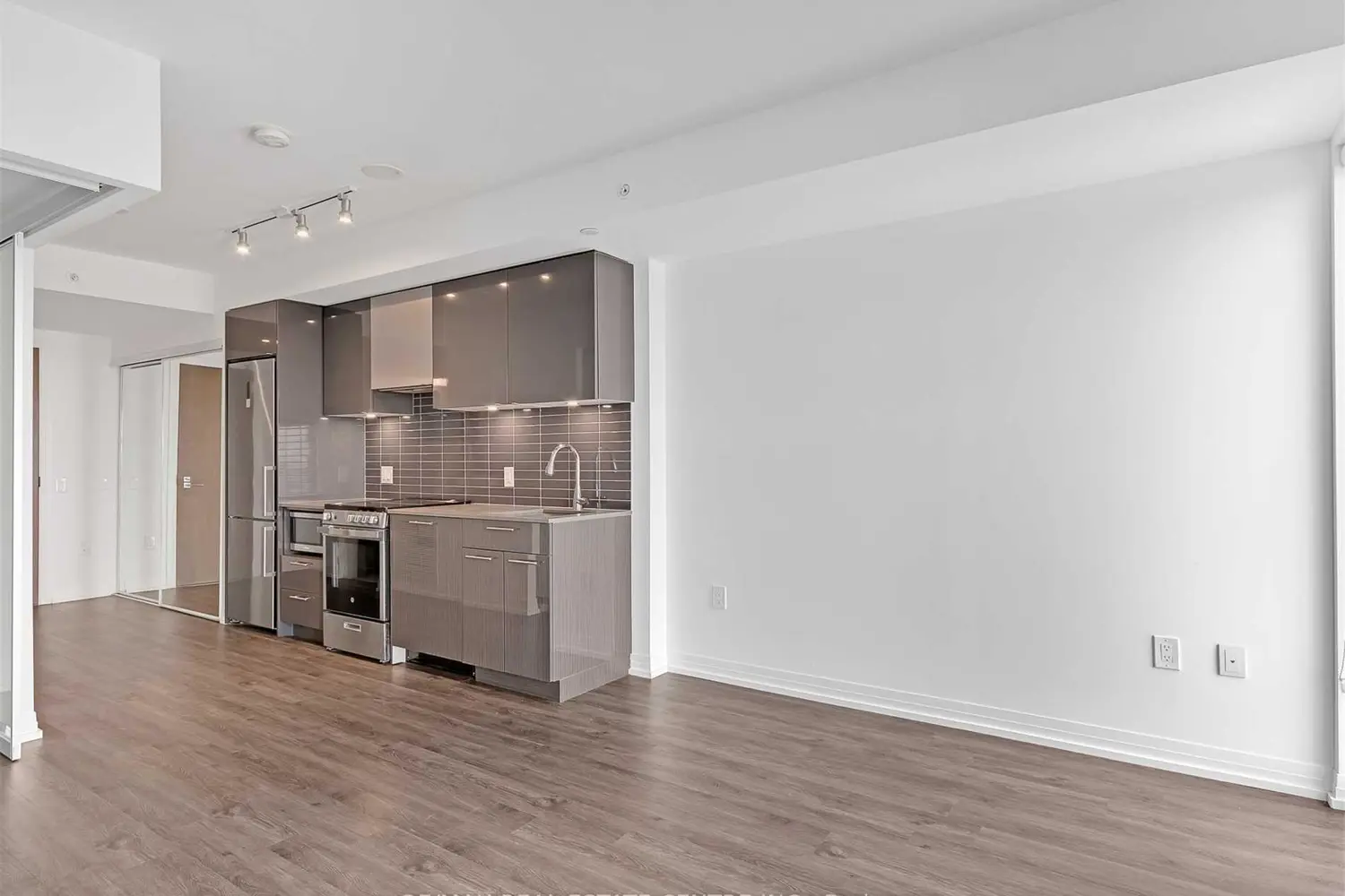Additional image 8 of 251 Jarvis Street 4709