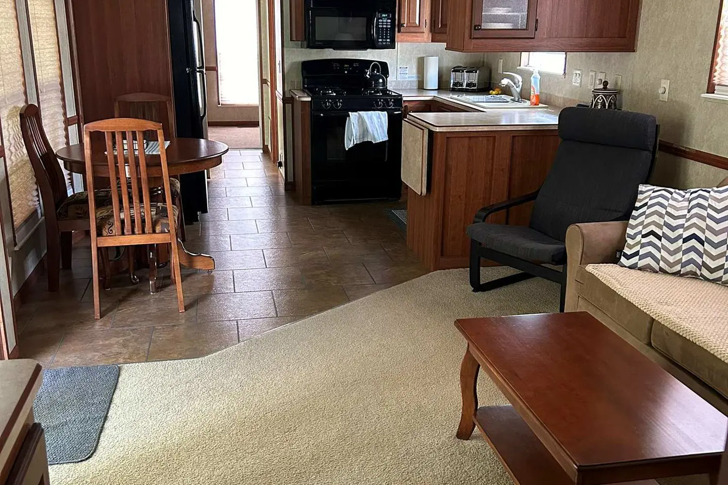 Additional image 2 of 2346 Pigeon Lake Road