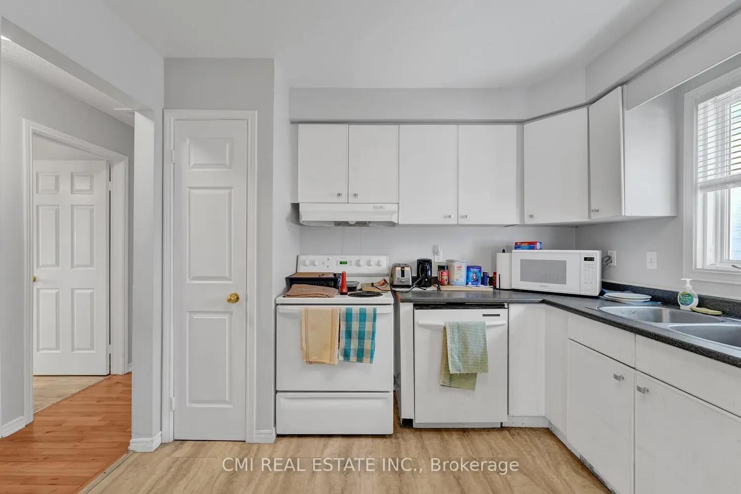 Additional image 8 of 1337 Tudor Crescent