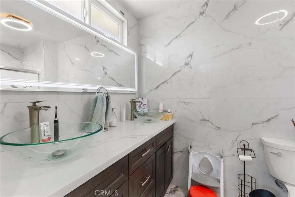 Additional image 82 of 661 Woodhill St, Rialto, CA 92376