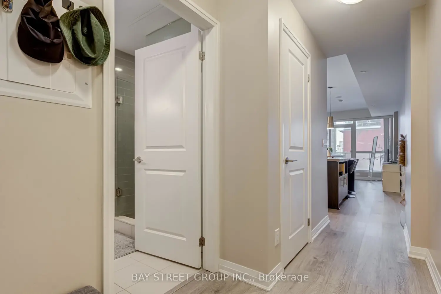 Additional image 4 of 8 Mercer Street 909