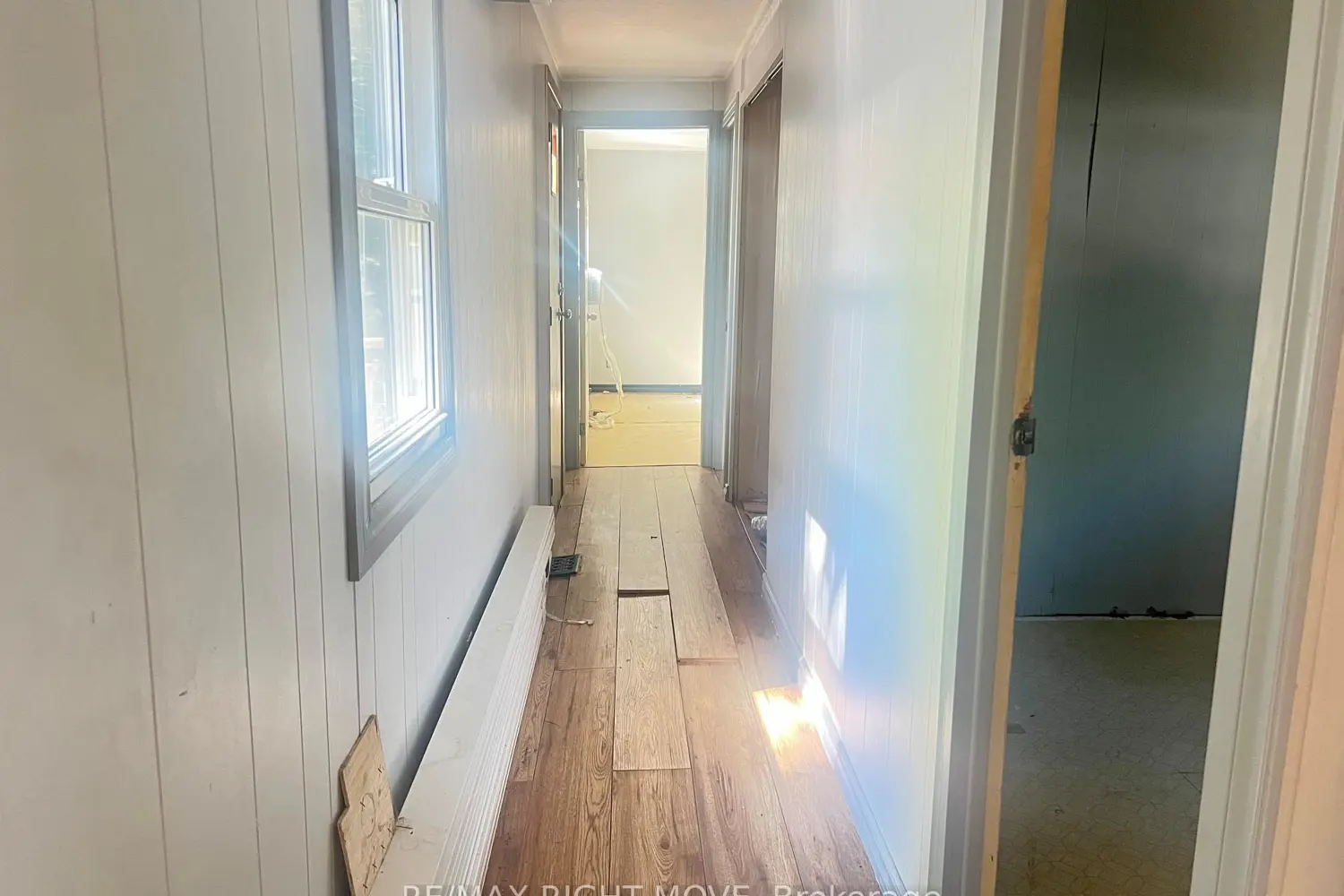 Additional image 10 of 1052 4 Seasons Road