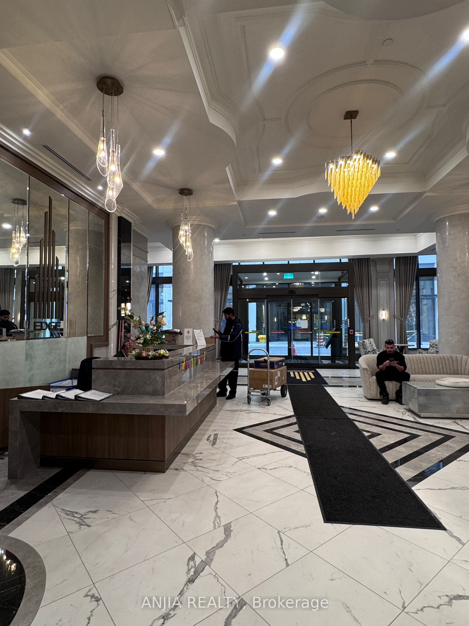 Additional image 3 of 3711-30 Elm Drive W, Mississauga, ON, L5B 0N6