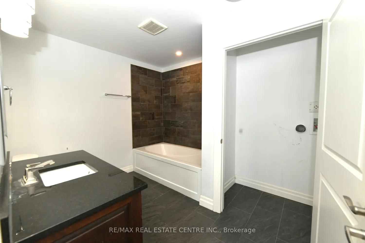Additional image 12 of 13 Forbes Crescent
