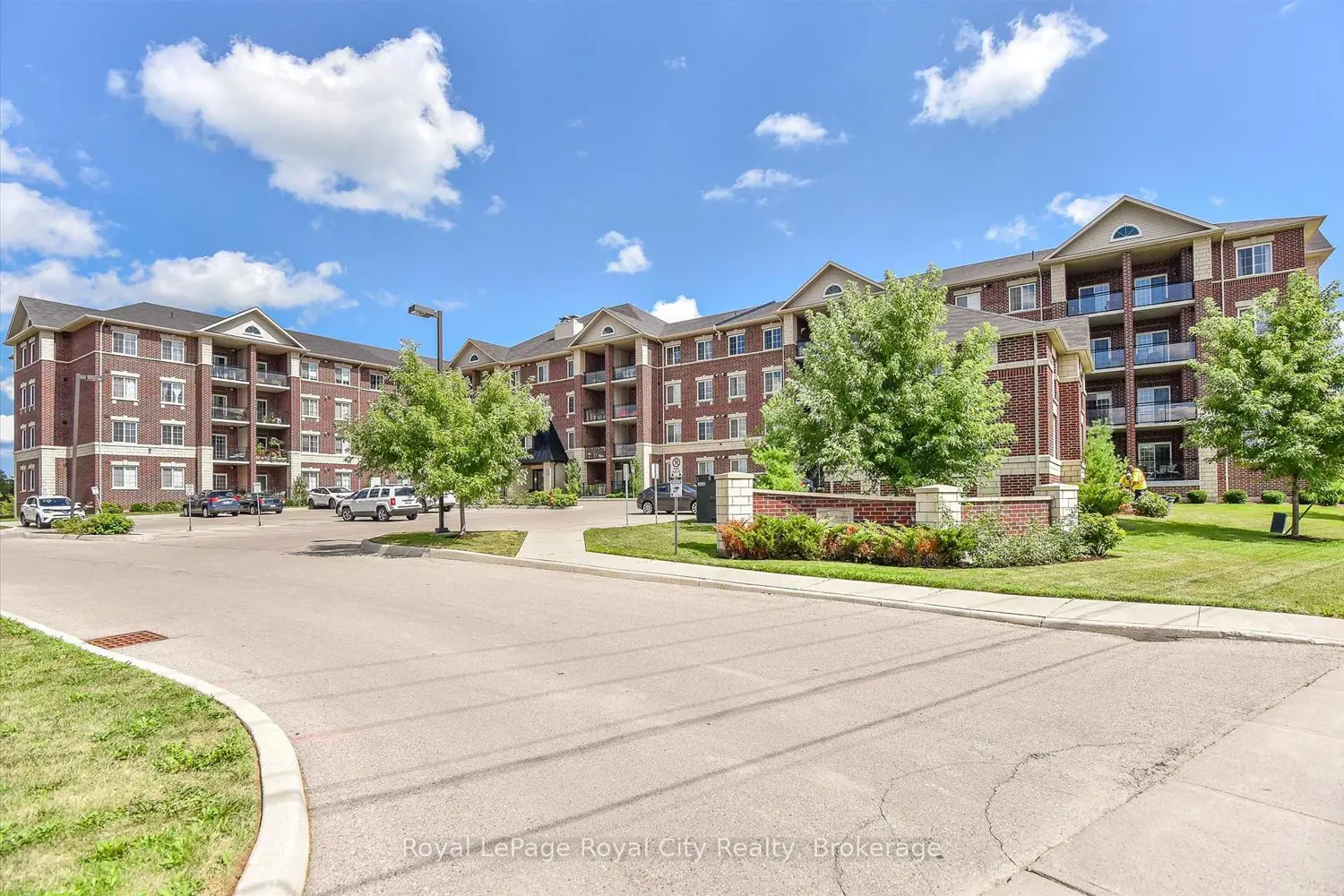 Additional image 18 of 1440 Gordon Street 122