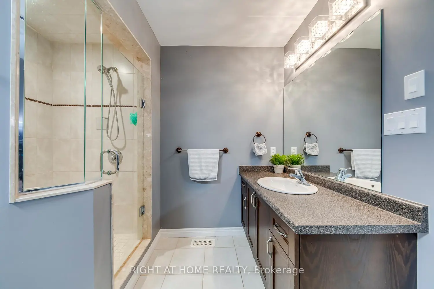 Additional image 11 of 38 Assisi Street