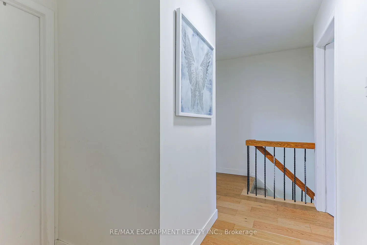 Additional image 8 of 5475 Lakeshore Road 54