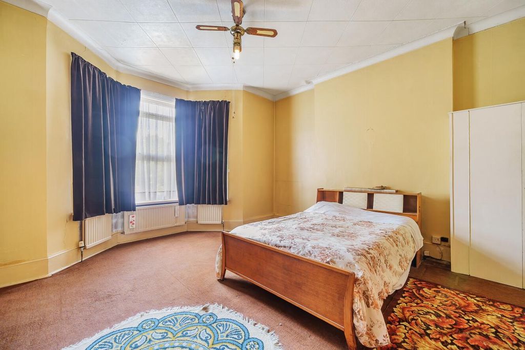 Additional image 14 of 6 bed semi-detached house for saleLennard Road, Penge, London SE20