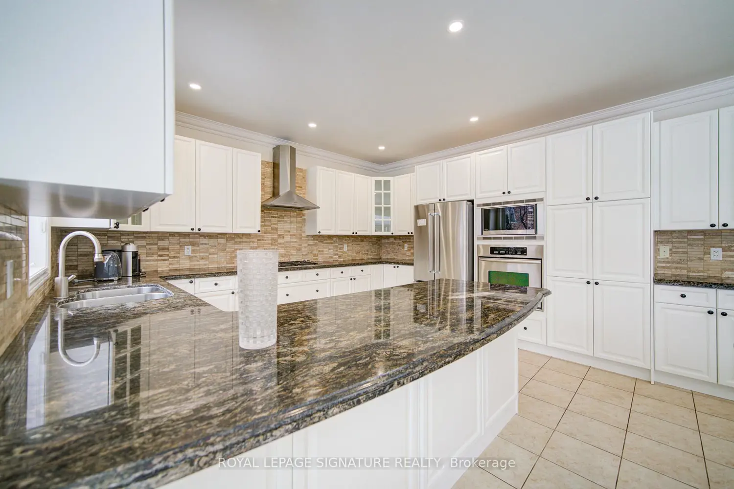 Additional image 17 of 1534 Craigleith Road