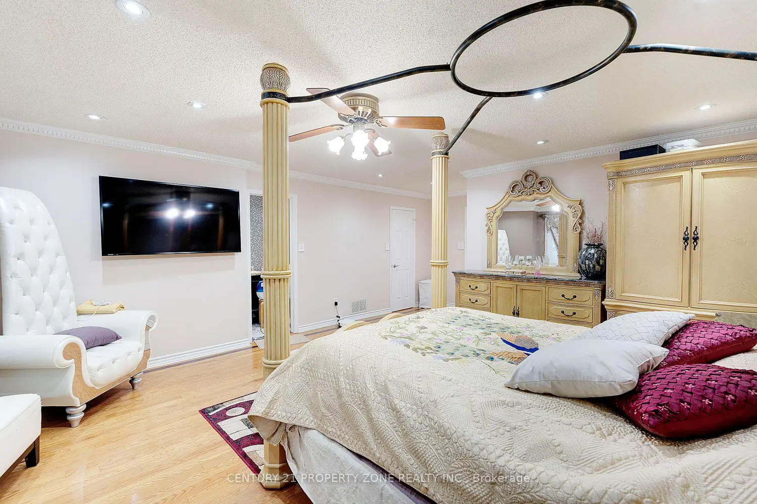 Additional image 9 of 2565 Scarth Court